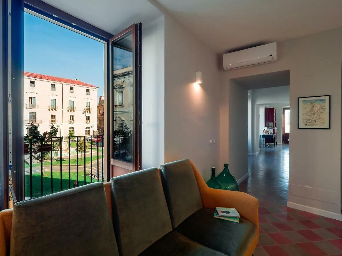 *** Nocleg ze śniadaniem B&B Sciara Larmisi Katania Włochy